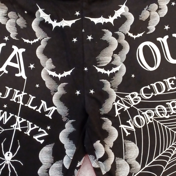 DOLLSKILL TRICKZ N TREATZ CALLING ALL SPIRITS OUIJA LEGGINGS XXL BLACK/WHITE - Picture 6 of 13